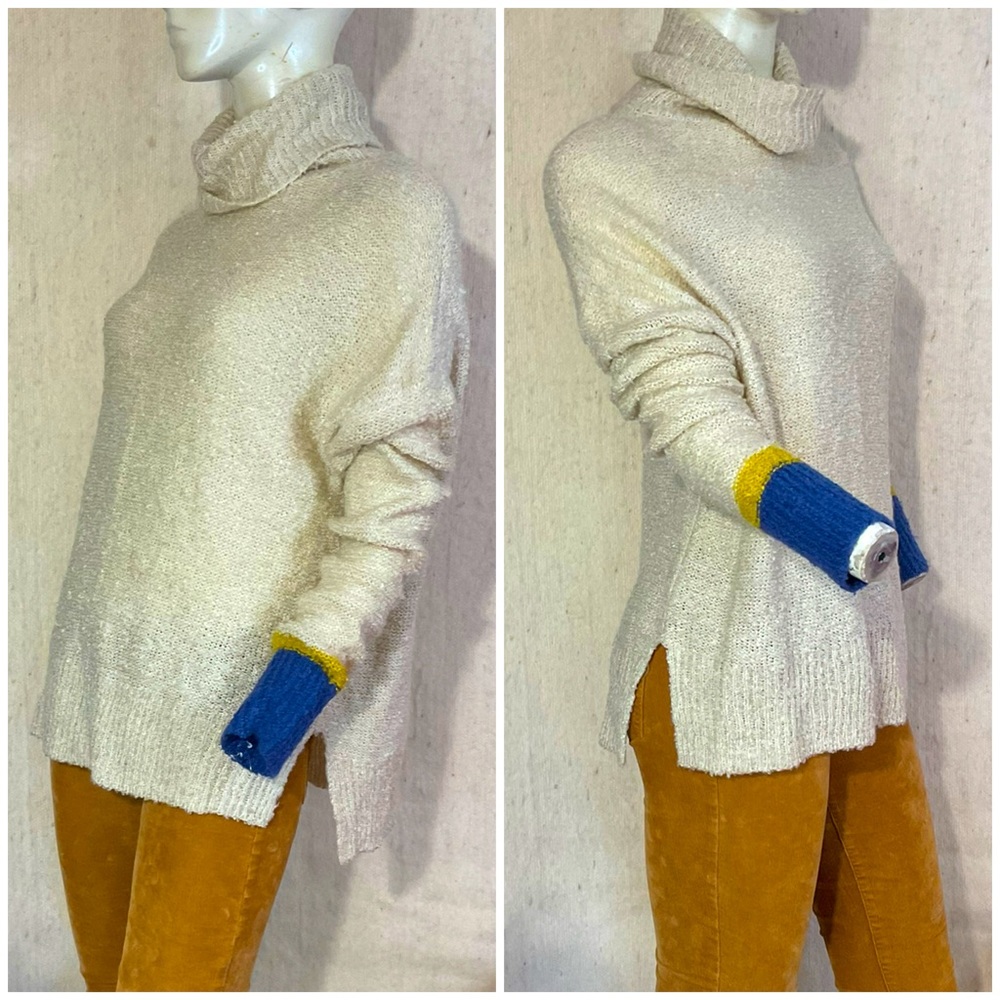 New Super Soft Drop Shoulder Turtleneck Sweater Size Small